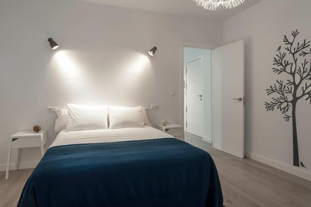 Moderno Apartamento En Plaza Merced マラガ エクステリア 写真