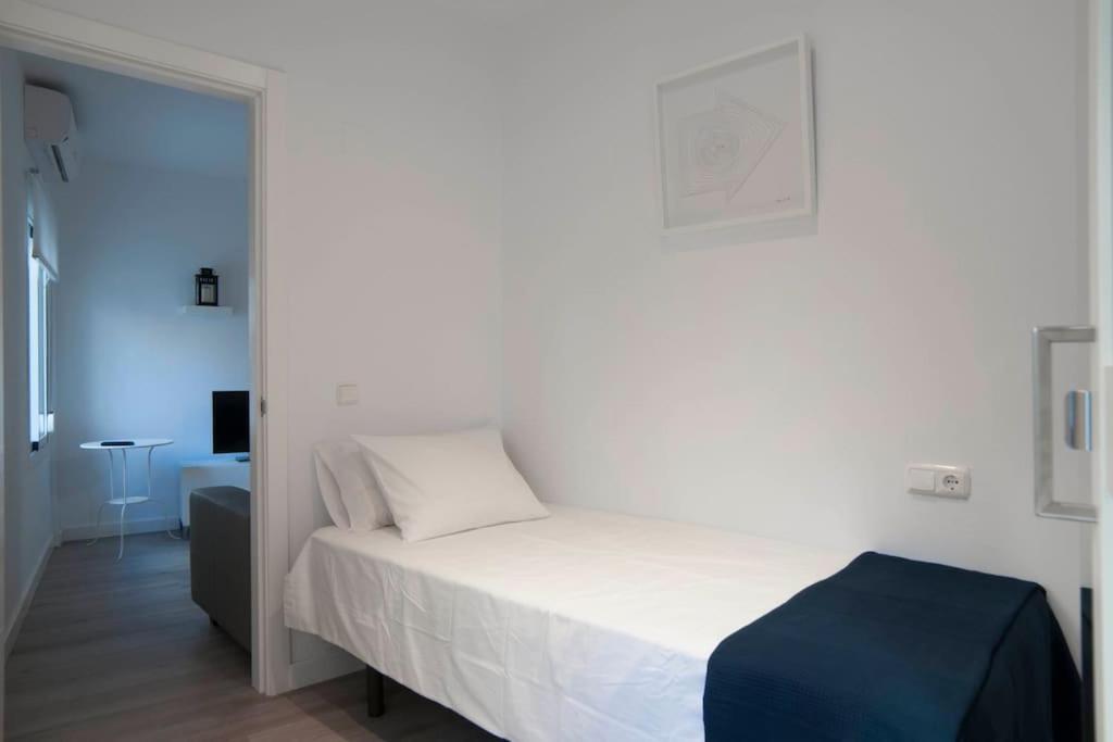 Moderno Apartamento En Plaza Merced マラガ エクステリア 写真